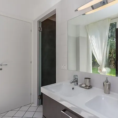 Secret Garden Apartment *